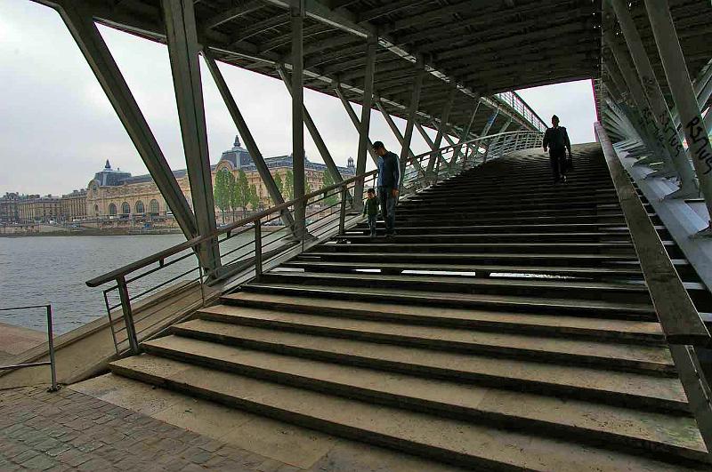 Paris_Banks of_Seine_7.JPG